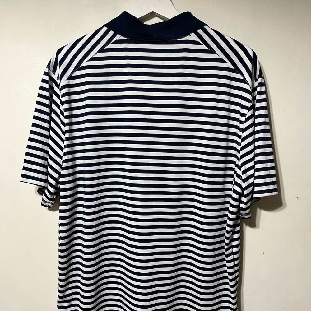 NIKE Golf Shirt - Picture 2 of 6